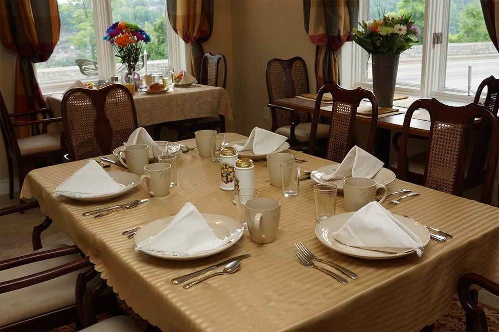 Bed and Breakfast Butterfly Manor Ніагара-Фоллс Екстер'єр фото